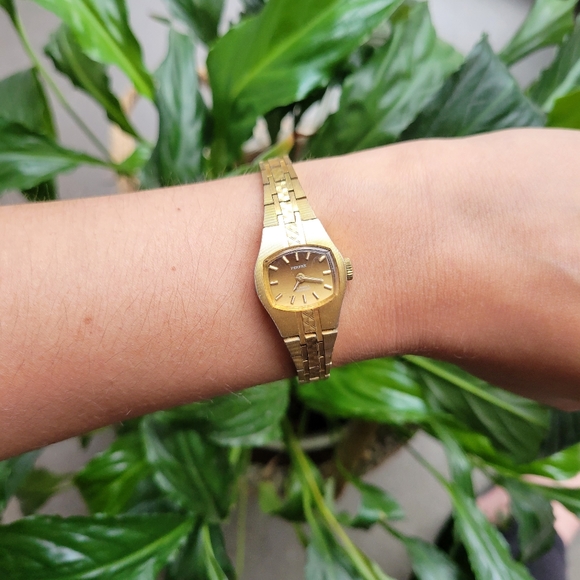 Vintage Perfex 17 Jewels Incabloc Classic Gold Watch - Picture 3 of 10